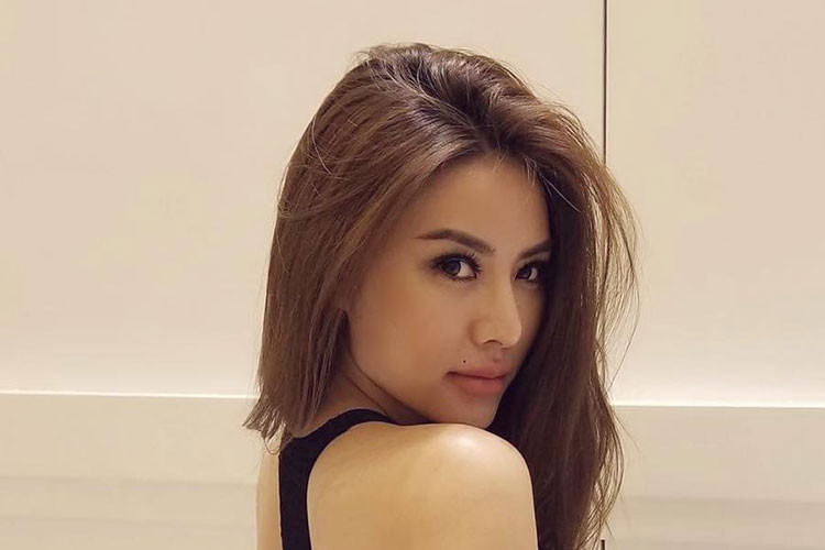 Khi tham gia cuộc thi Hoa hậu Hoàn vũ Việt Nam 2017, Giáng Ngọc từng được cư dân mạng nhận xét giống Phạm Hương, Minh Tú.