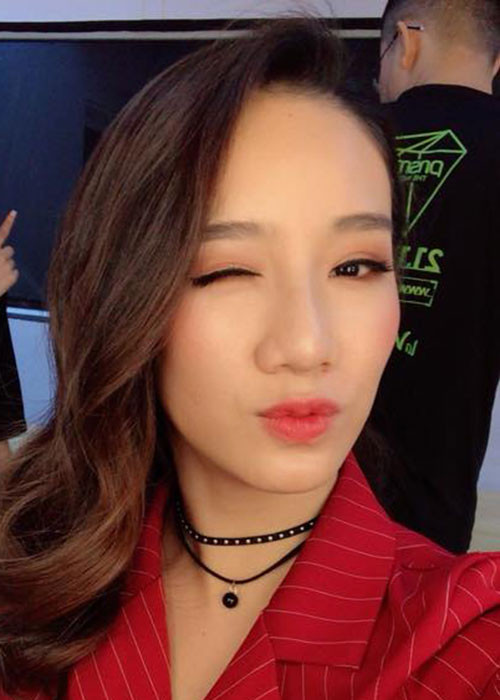 Sau chia sẻ gây sốc về Phạm Anh Khoa, mẹ của Nga My đã lên tiếng ủng hộ con gái.