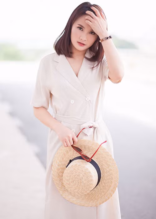 Năm 2017, Bảo Thanh vụt sáng nhờ vai diễn trong "Sống chung với mẹ chồng" và "Người phán xử".