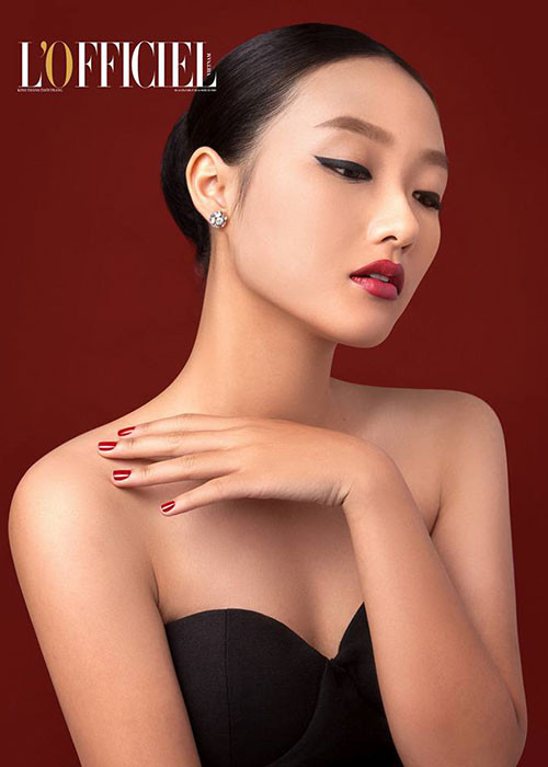 Linh Khiếu hiện nhận được khá nhiều lời mời chụp ảnh tạp chí, lookbook.