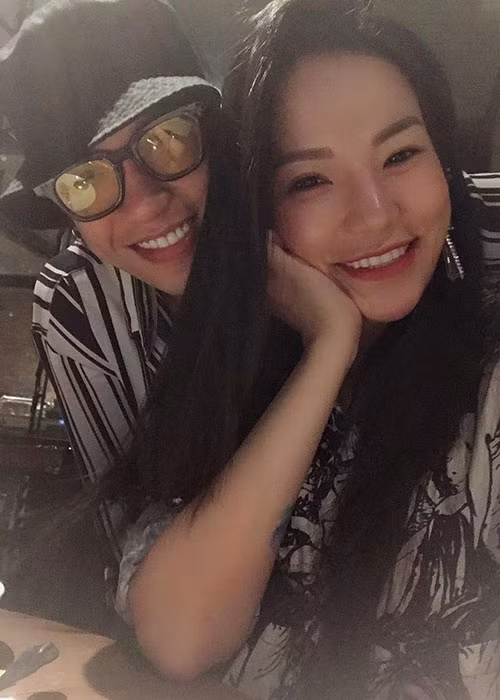 Lý Phương Châu ngày càng mặn nồng bên Hiền Sến nhưng chưa muốn tái hôn. Bố mẹ cô hiện ủng hộ chuyện hẹn hò của đôi trẻ nhưng cũng khuyên yêu thôi đừng cưới.