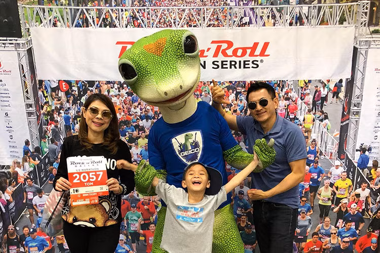 Sau thời gian dài lận đận đường tình duyên, Thanh Thảo đang có tổ ấm hạnh phúc bên ông xã, con trai nuôi và con gái sắp chào đời.