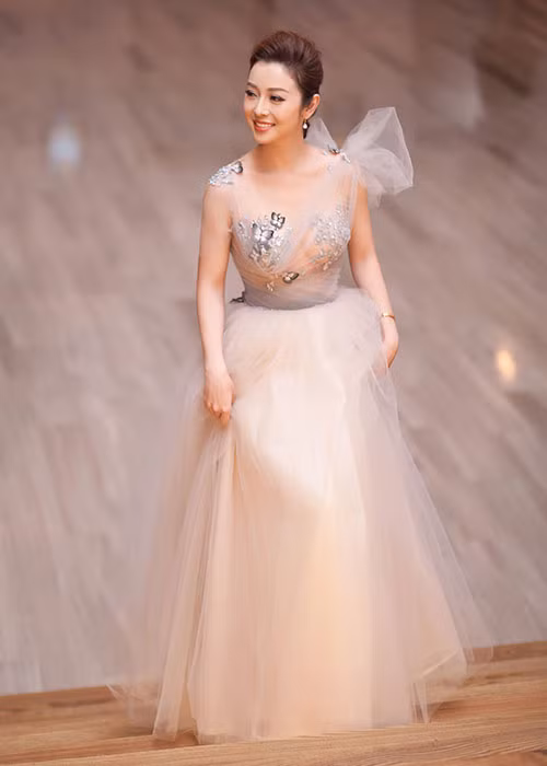 Hình ảnh Jennifer Phạm hút ánh nhìn khi xuất hiện tại sự kiện.