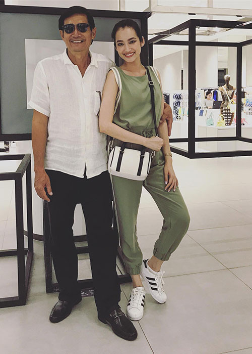 Trúc Diễm chia sẻ hình ảnh bên bố trong chuyến du lịch Thái Lan.