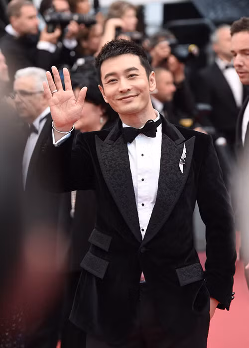 Ngày thứ 2 xuất hiện tại Cannes 2018, Huỳnh Hiểu Minh tham dự buổi công chiếu tác phẩm "Burning".