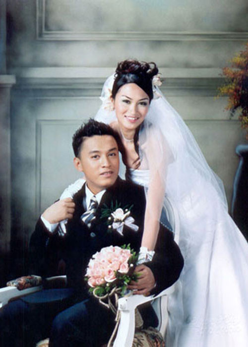 Năm 2004, Lam Trường và Ngô Ý An kết hôn. 2 năm sau đó, cặp đôi chào đón cậu con trai Kiến Văn gia nhập tổ ấm của mình. Ảnh: Khampha