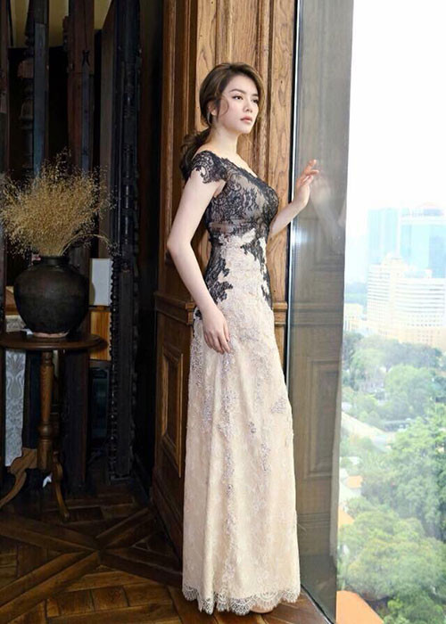 Lý Nhã Kỳ hy vọng fans theo dõi và nhận xét trang phục lần tham dự Cannes sắp tới.