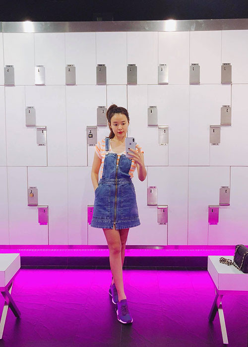 Midu ăn diện trẻ trung, năng động là một trong những tin tức sao Việt trong ngày 12/5.