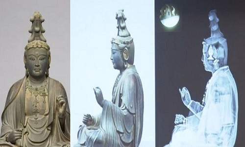 Hình quét CT cho thấy bức tượng rỗng bên trong và chứa nhiều cuộn giấy, sách và đồ tạo tác lạ. Ảnh: NHK