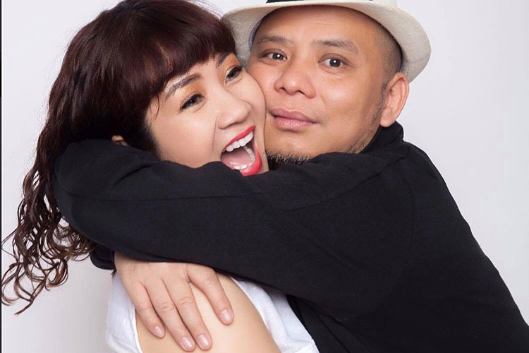 Vợ chồng Anh Tuấn gặp và nảy sinh tình cảm khi đang là sinh viên lớp Diễn viên khóa II của Nhà hát Tuổi trẻ.