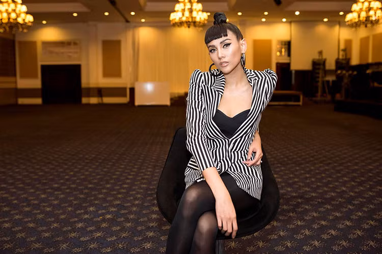 Võ Hoàng Yến gây chú ý khi đoạt giải Vàng cuộc thi Siêu mẫu Việt Nam 2008 và Á hậu 1 cuộc thi Hoa hậu Hoàn Vũ Việt Nam 2008. Ảnh: FBNV