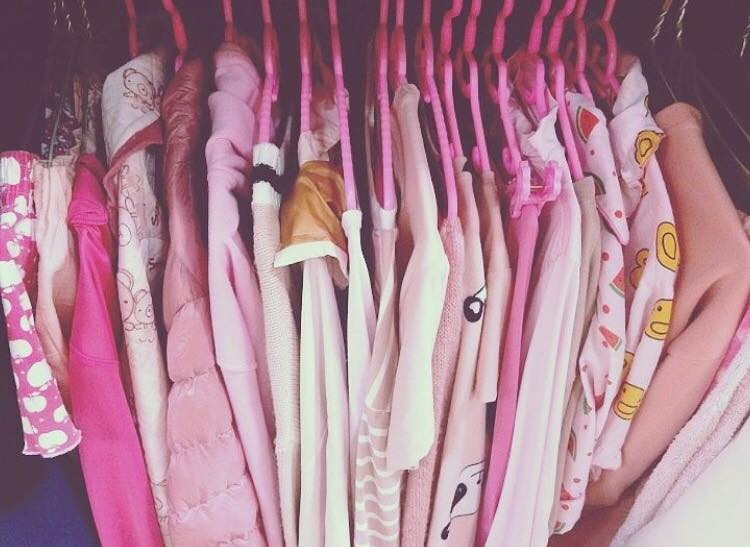 Và đồng bọn Thảo Linh.