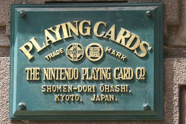 Công ty sản xuất game lớn nhất thế giới Nintendo đã từng là một công ty nhỏ sản xuất những bộ bài có tên "hanafuda" vào năm 1989.
