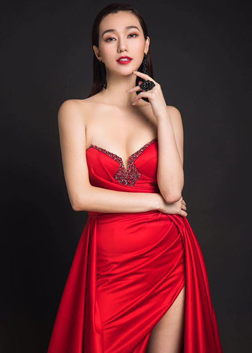 Theo lời Khánh My, Trường Giang tán tỉnh cô và khen cô đẹp.