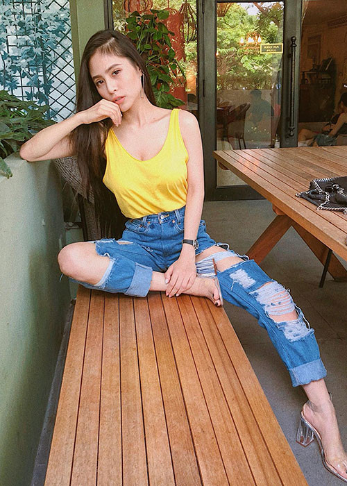 Ca nương Kiều Anh lấy lại vóc dáng thon gọn sau khi sinh con trai đầu lòng.