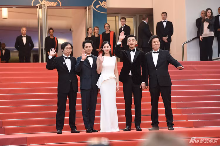 "Burning" là tác phẩm của đạo diễn người Hàn Quốc Lee Chang Dong.