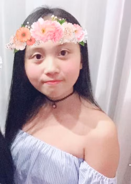 Mới đây, giọng ca "Trống vắng" tiết lộ con gái đã đồng ý cho cô đi lấy chồng và sinh thêm con.