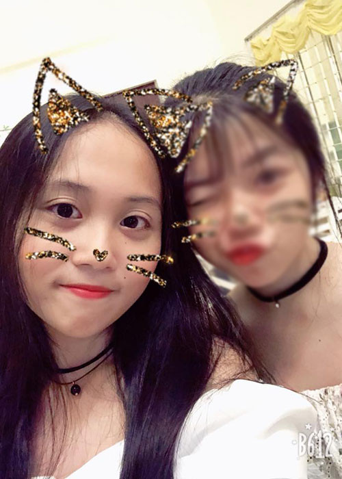 Con gái của Phương Thanh càng lớn càng ăn mặc điệu đà, hợp mốt.