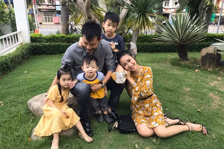 Trên trang cá nhân, Ốc Thanh Vân thường xuyên chia sẻ hình ảnh tổ ấm nhỏ của mình.