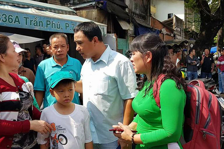 Trước đó, Quyền Linh kêu gọi mọi người chung tay giúp đỡ gia đình các hiệp sĩ trong vụ truy đuổi cướp đang gặp nhiều khó khăn.