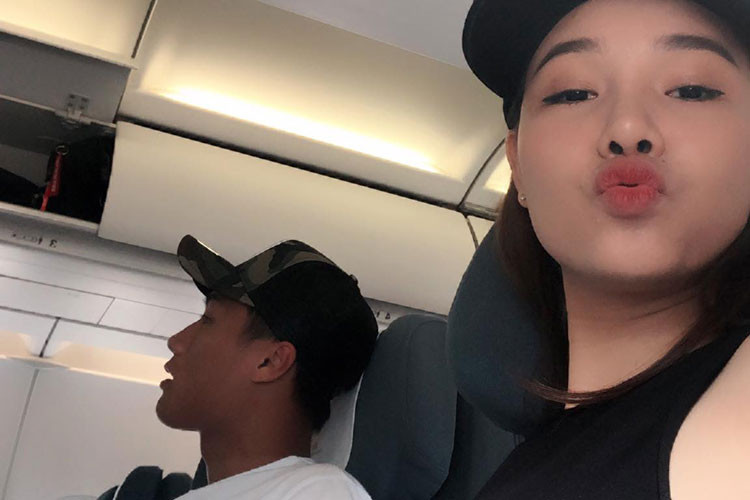 Kỳ Hân vui vẻ bên ông xã Mạc Hồng Quân mặc ồn ào tranh cãi với antifans.