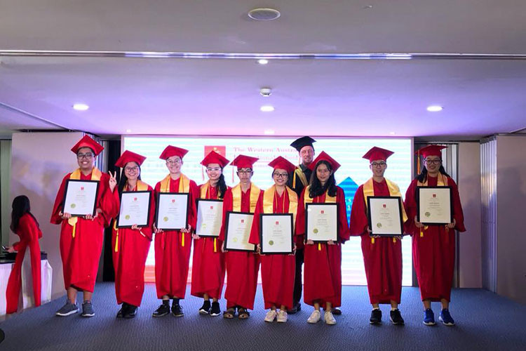 Trước đây, từng có nghi vấn Phương Mỹ Chi bỏ bê học hành vì mải mê đi hát.