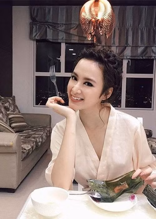 Vì bận rộn nữ diễn viên ít có thời gian vào bếp, thay vào đó cô hay ăn những món ăn làm sẵn.