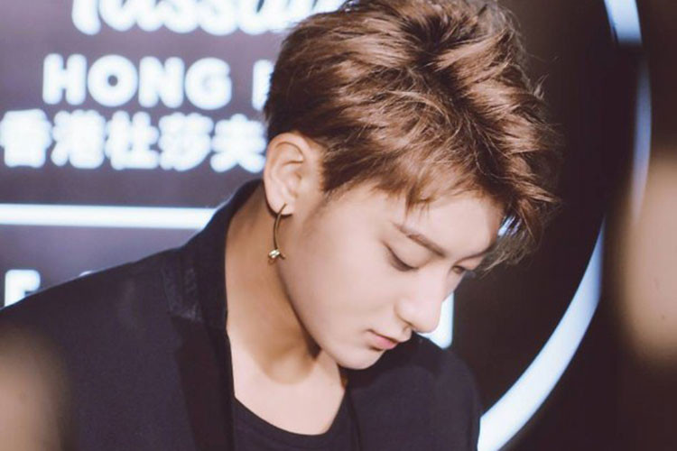 Cựu thành viên nhóm nhạc EXO từng bày tỏ anh gặp áp lực lớn về công việc, không có ngày nghỉ ngơi và không vui vẻ như vẻ bề ngoài. Ảnh: Eva