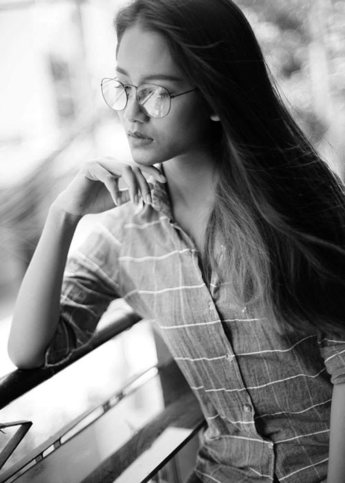 Sau khi lên tiếng tố cáo họa sĩ N.L, Kim Phượng nhận được sự động viên từ nhiều cư dân mạng. Tuy nhiên, cũng có không ít ý kiến bày tỏ nghi ngờ cô muốn gây chú ý. Ảnh: FBNV