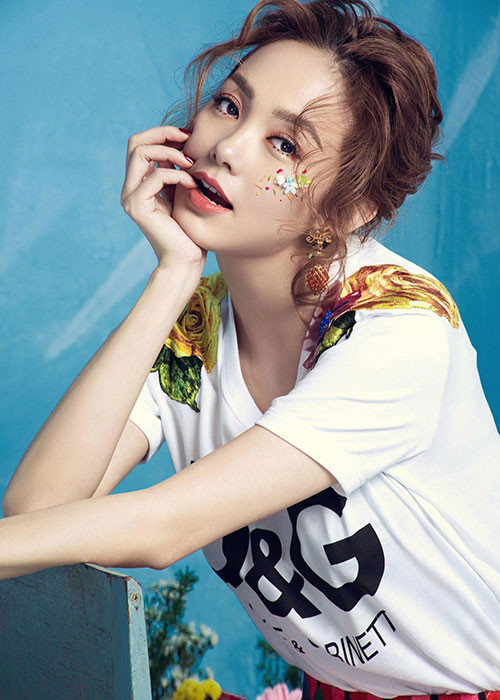 Trước khi làm huấn luyện viên The Face 2018, Minh Hằng bị lộ khoảnh khắc catwalk như đi chợ trên sàn diễn thời trang. Ảnh: BTC