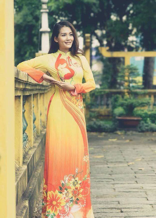 Kim Phượng ly hôn chồng từ nhiều năm nay, hiện một mình nuôi con trai 5 tuổi. Ảnh: FBNV