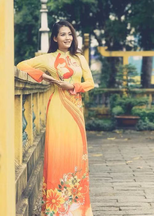 Kim Phượng ly hôn chồng từ nhiều năm nay, hiện một mình nuôi con trai 5 tuổi. Ảnh: FBNV