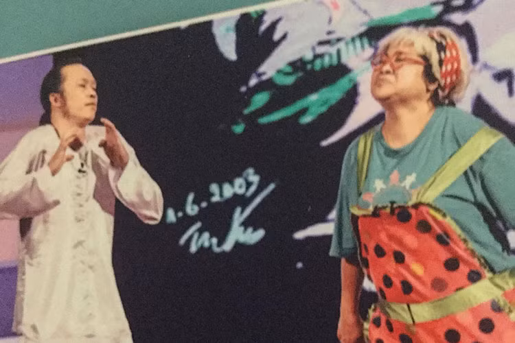 Hoài Linh từng diễn chung với Minh Vượng trong vở “Viện dưỡng lão”.