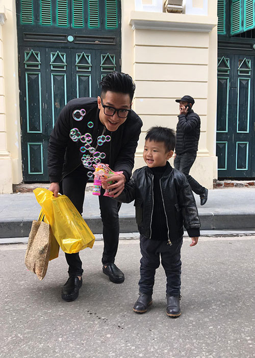 Chí Nhân từng tâm sự, con trai chính là niềm vui, nguồn sống của anh.