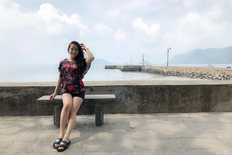 Hải Băng tự an ủi bản thân dù mang bầu nhưng không mập.