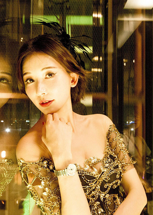 Lâm Chí Linh sinh năm 1974, là người mẫu nội y đình đám Đài Loan. Ảnh: Weibo