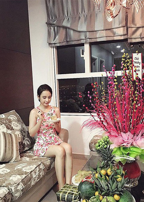 Sau một ngày làm việc vất vả Angela Phương Trinh thích nhất cảm giác được trở về nhà.