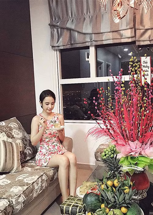 Sau một ngày làm việc vất vả Angela Phương Trinh thích nhất cảm giác được trở về nhà.