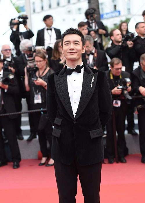 Huỳnh Hiểu Minh xuất hiện lẻ bóng mà không có bà xã Angelababy đi cùng.