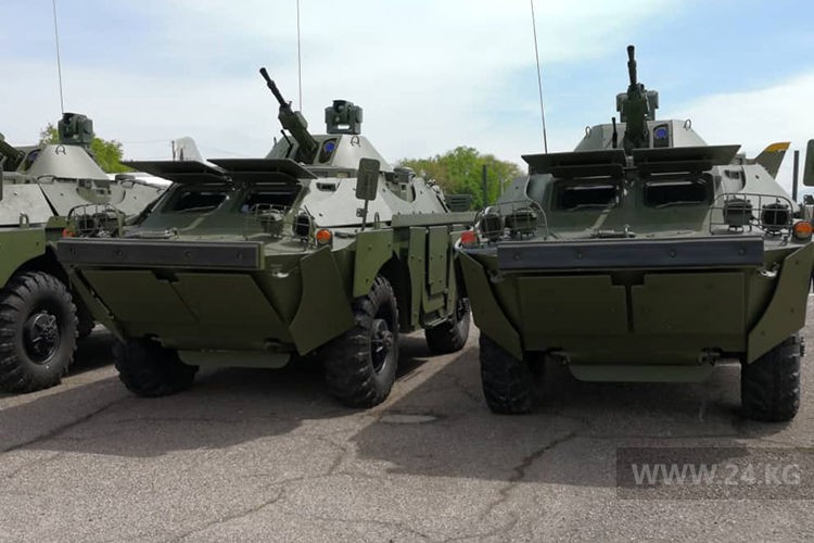 Mới đây Nga đã cho ra mắt phiên bản nâng cấp của chiếc xe thiết giáp trinh sát BRDM-2 nổi tiếng có tên định danh BRDM-2M với khá nhiều nét khác biệt.