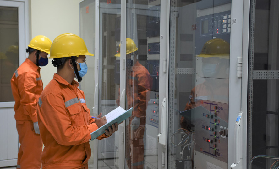 Nhom doanh nghiep nao duoc giam tien dien do COVID-19?