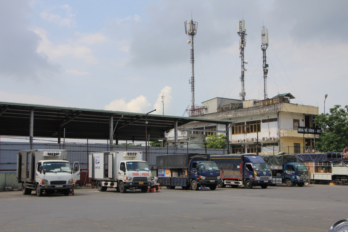 Ben xe Nuoc Ngam bi xu phat, can lam ro so tien thu cua tai xe?