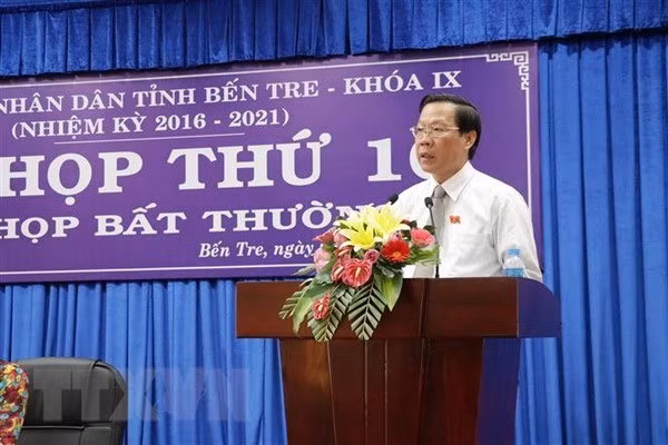 Ông Mãi là cán bộ lãnh đạo trưởng thành từ phong trào đoàn cơ sở, trải qua nhiều vị trí công tác khác nhau tại Trung ương và địa phương. Ông Mãi từng giữ chức Bí thư Tỉnh đoàn Bến Tre, Bí thư Trung ương Đoàn rồi Bí thư Thường trực Trung ương Đoàn, Chủ tịch Hội Liên hiệp Thanh niên Việt Nam.