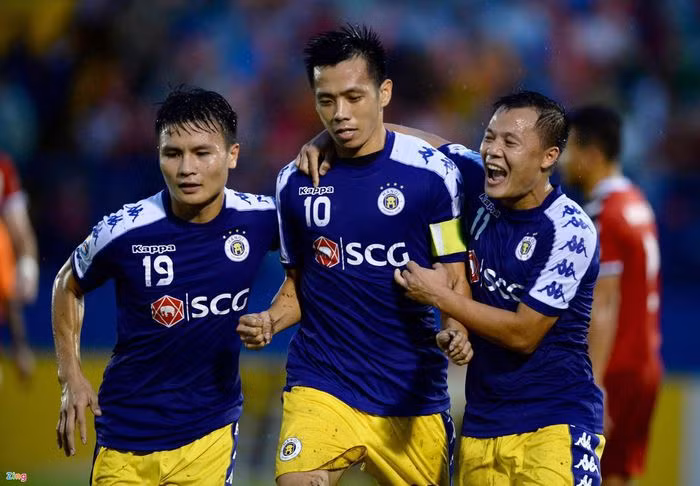 VFF dong y dung V.League 2021