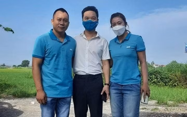 Sáng 17/8/2021, bị cáo Hoàng đã được ra tù sau khi chấp hành xong án phạt. Người đón anh về nhà là vợ và luật sư tham gia bào chữa.