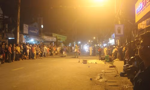 Kinh hoang container lien tiep can chet 3 nguoi tren duong “tu than”