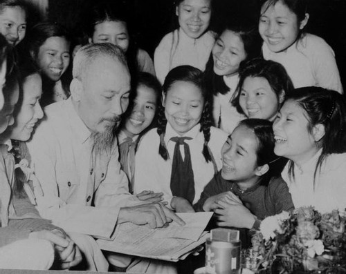 Ngày 5/9/1945, chỉ ba ngày sau khi nước Việt Nam tuyên bố độc lập, Chủ tịch Hồ Chí Minh đã gửi thư cho học sinh nhân ngày khai giảng đầu tiên của nước Việt Nam mới. (Nguồn ảnh: Vietnamnet)