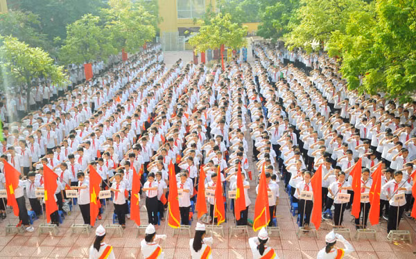 Đối với học sinh, ngày khai giảng đánh dấu một bước khởi đầu mới với nhiều kỳ vọng, hy vọng và sự phấn đấu trong học tập. (Nguồn ảnh:Báo Công giáo và Dân tộc)