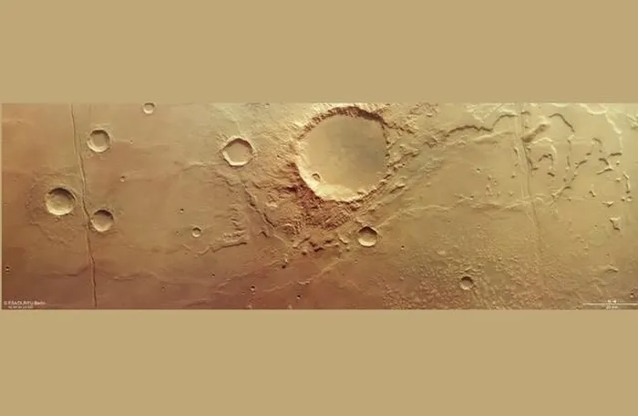 Các hình ảnh mới từ tàu vũ trụ Mars Express của Cơ quan Vũ trụ châu Âu (ESA) đã giúp xác định một khu vực trên Sao Hỏa, được gọi là Caralis Chaos, thực chất là tàn tích của một hồ nước khổng lồ mang tên Eridania. Với diện tích hơn 1 triệu km², hồ Eridania lớn hơn bất kỳ hồ nào trên Trái Đất và có khả năng từng chứa nhiều nước hơn tất cả các hồ khác trên Sao Hỏa cộng lại. Hồ này có thể đã tồn tại cách đây khoảng 3,7 tỷ năm, và dần khô cạn theo thời gian. (Ảnh: ESA)