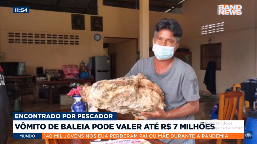 Ông Narong cho biết khối long diên hương mà ông nhặt được nặng khoảng 30 kg, ước tính có thể bán với giá gần 1 triệu bảng Anh (hơn 30 tỷ đồng). Ông thậm chí đã được cấp giấy chứng nhận để khẳng định tính chất thật của khối long diên hương này. Nếu bán được giá tốt, ông sẽ không ra khơi đánh cá nữa và dự định mở tiệc chiêu đãi bạn bè. (Ảnh:Brand news)